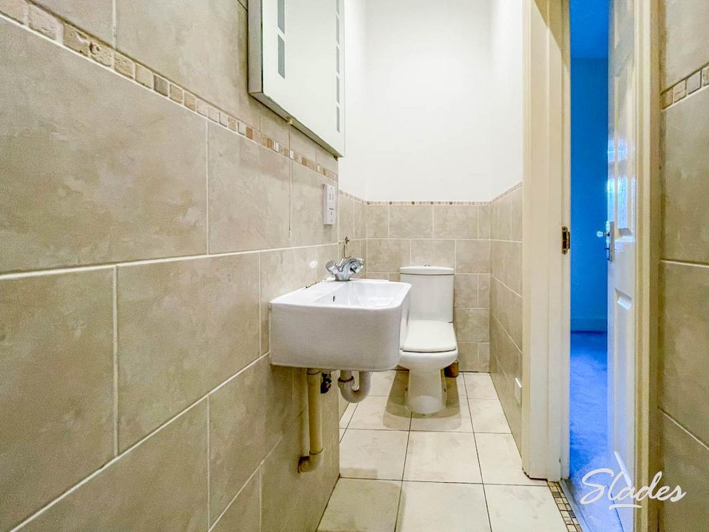 9 water en-suite 3