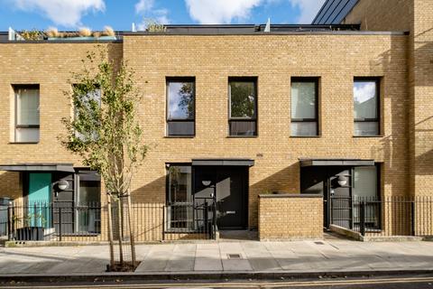 3 bedroom house for sale, Compton Avenue, London, N1