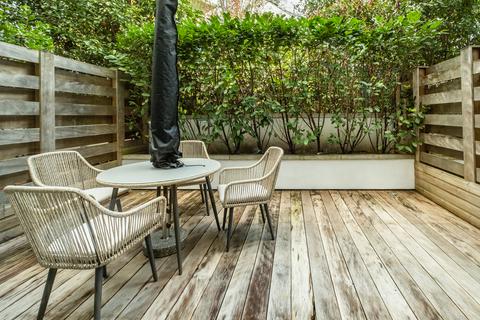 3 bedroom house for sale, Compton Avenue, London, N1