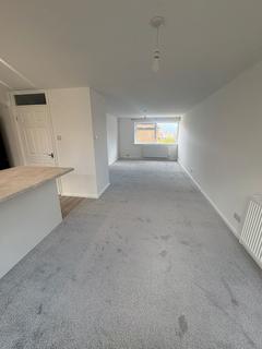 3 bedroom terraced house to rent, Sandy Hill Road, Farnham, GU9