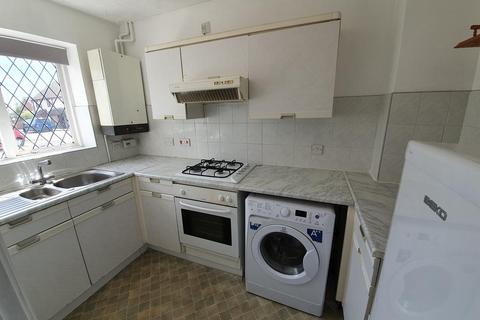 2 bedroom terraced house to rent, Morris Gardens, Ampthill, MK45