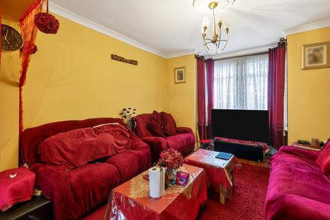 3 bedroom terraced house for sale, Macaulay Road, London, E6
