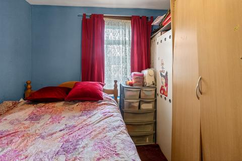 3 bedroom terraced house for sale, Macaulay Road, London, E6