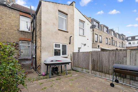 3 bedroom terraced house for sale, Macaulay Road, London, E6