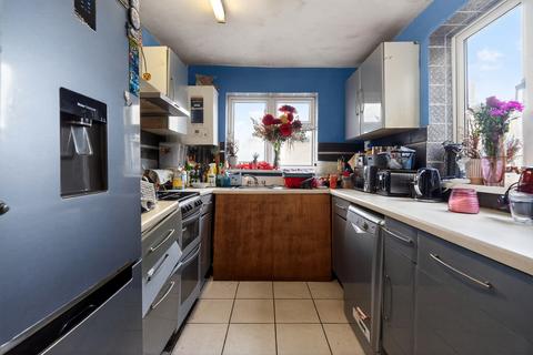 3 bedroom terraced house for sale, Macaulay Road, London, E6