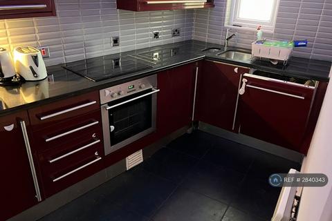 2 bedroom flat to rent, Manchester Road, London, E14