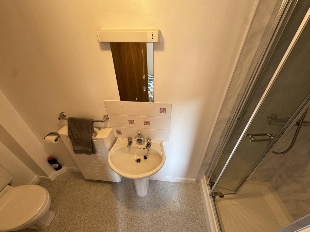 En Suite Shower Room 1
