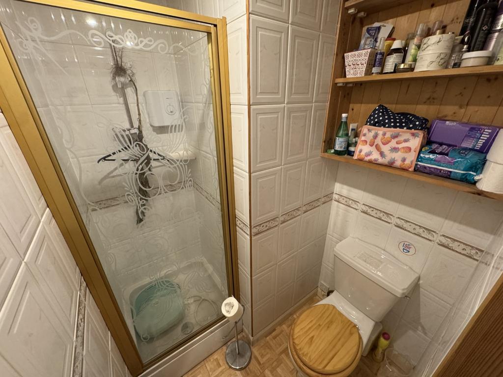 En Suite Bathroom 1