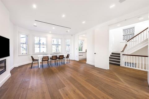 4 bedroom flat to rent, Frognal Lane, Hampstead NW3