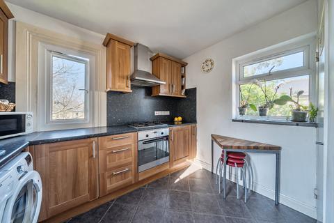 2 bedroom apartment for sale, Ash Grove, Ealing, London