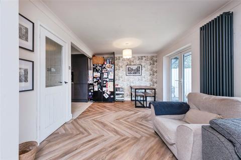 3 bedroom semi-detached house for sale, Wensum Crescent, Bicester, OX26