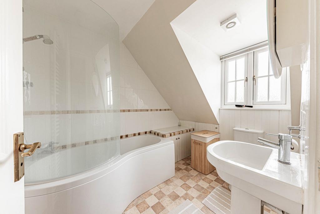 En-Suite (1)