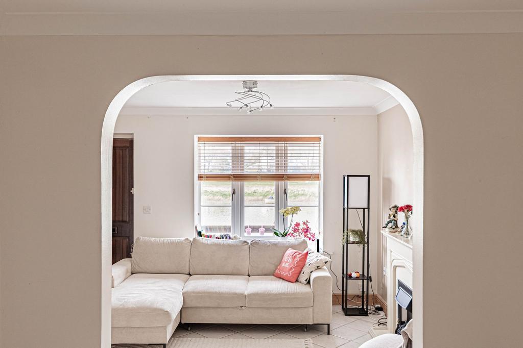 Living Room (3)