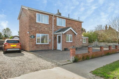 4 bedroom detached house for sale, Rivermead, Stalham, Norwich