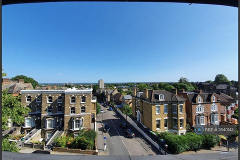 1 bedroom flat to rent, Anerley Park Road, London, SE20