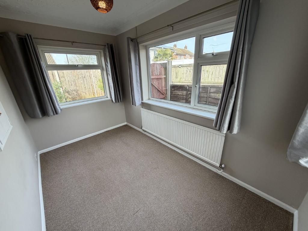 5 Medium T202603241039.jpg
