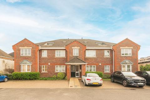 2 bedroom flat for sale, Amelia Close, London W3