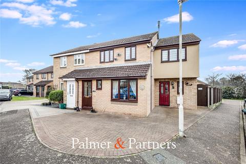 4 bedroom semi-detached house for sale, Bouchers Mead, Essex CM1