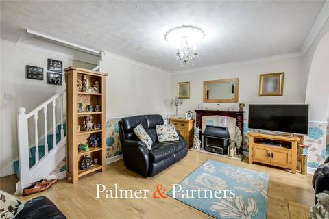 4 bedroom semi-detached house for sale, Bouchers Mead, Essex CM1
