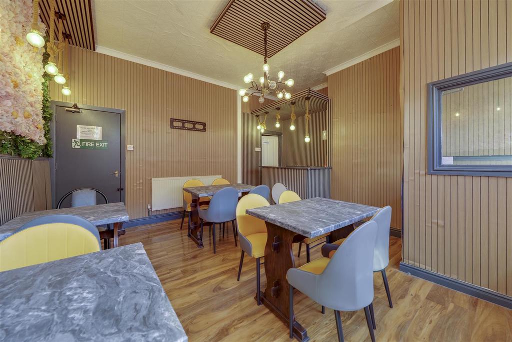 Bar / Restaurant Area Alt 2