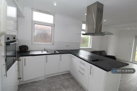 2 bedroom flat to rent, Soberton Avenue, Cardiff, CF14