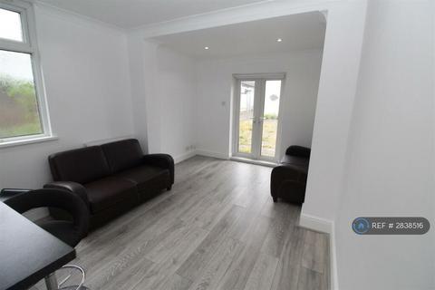 2 bedroom flat to rent, Soberton Avenue, Cardiff, CF14