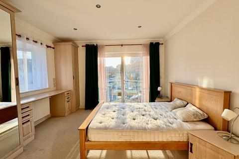 2 bedroom apartment to rent, -10 Studland Road, Bournemouth, BH4