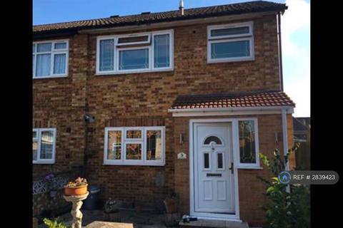 3 bedroom end of terrace house to rent, Cotmans Close, Hayes, Middlesex, UB3