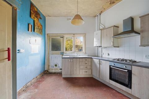 undefined, Campbell Road, Hanwell
