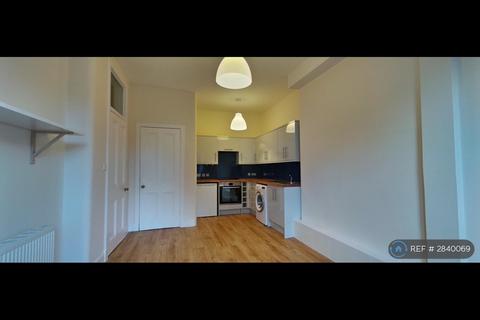 undefined, Albion Road, Edinburgh, EH7