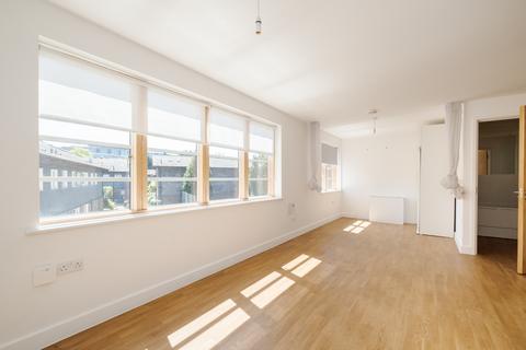 Studio for sale, Mildmay Avenue, London, N1