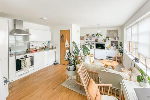 Mildmay Avenue, London, N1