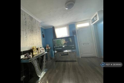 undefined, James St, Sheerness, ME12