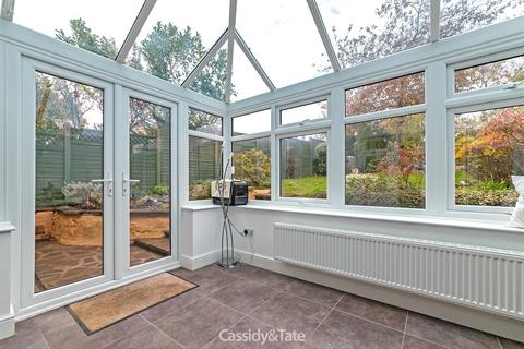 3 bedroom end of terrace house for sale, Cedar Road, Hatfield