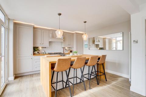 undefined, Broadway East, Nottingham NG4