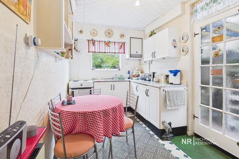 3 bedroom end of terrace house for sale, North Cheam, Sutton SM3