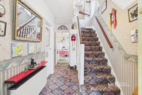 3 bedroom end of terrace house for sale, North Cheam, Sutton SM3