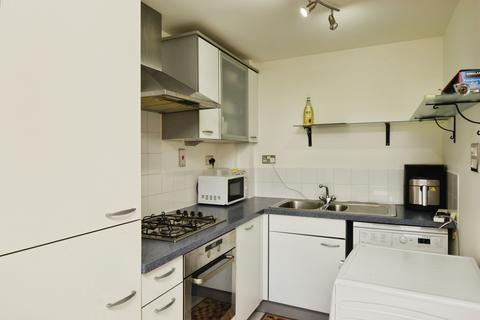 1 bedroom flat for sale, 12 Flint Close, London, E15