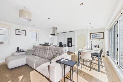 3 bedroom house for sale, St Aubin Penthouse With Panoramic Sea Views