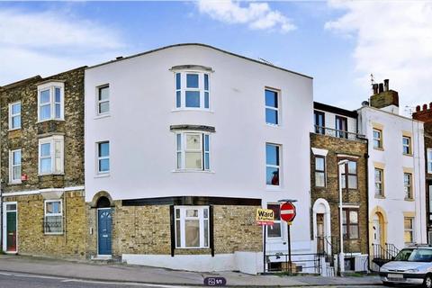 1 bedroom flat to rent, Northdown Road, Margate CT9