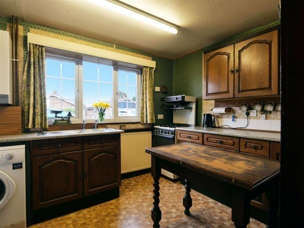 C Kitchen 1.png