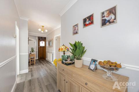 undefined, Pettits Lane North, Romford, RM1