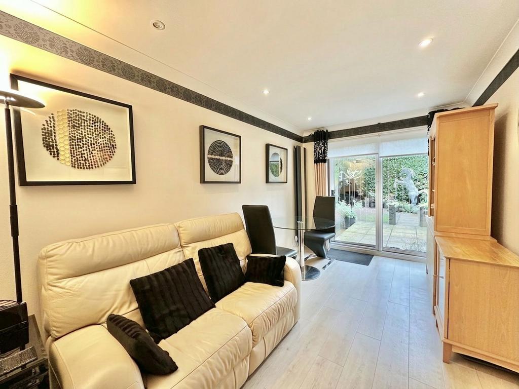 Breakfast Room/Snug Lounge
