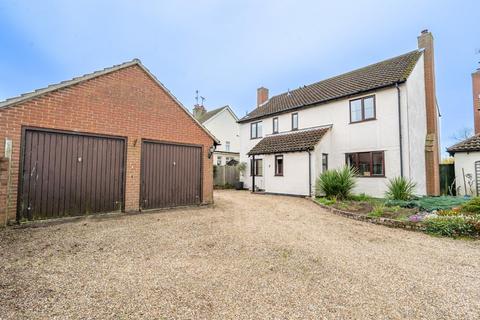 4 bedroom detached house for sale, Squires Mead, Great Bardfield, Essex