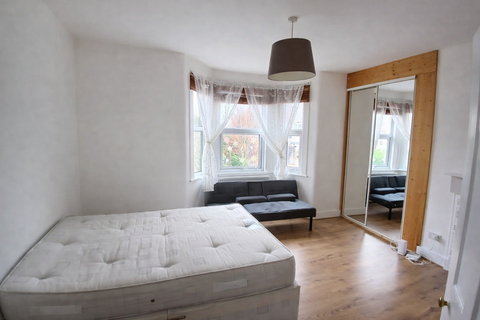 1 bedroom apartment to rent, Waltheof Avenue, London, N17