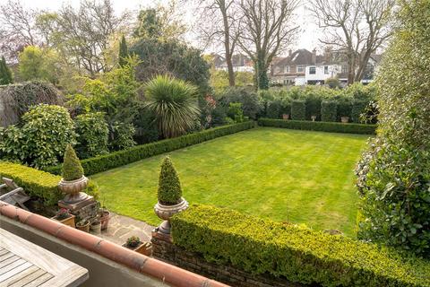 undefined, Woodfield Avenue, London, SW16