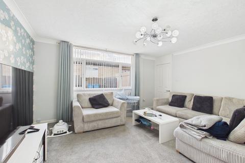 3 bedroom semi-detached house for sale, Gleneagles Park, Hull, HU8 9JR