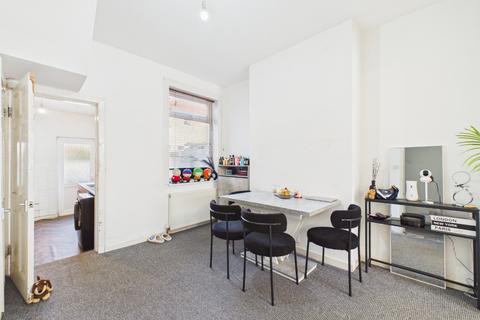 2 bedroom end of terrace house for sale, Pretoria Street, Hull, HU3 5PB