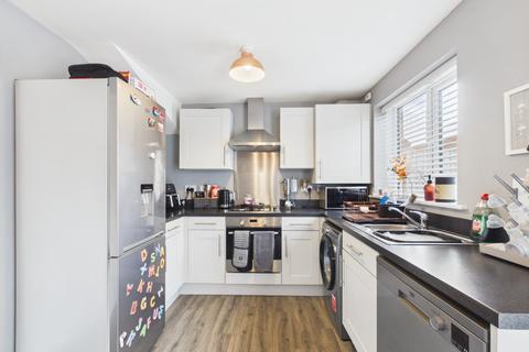 3 bedroom end of terrace house for sale, Bounty Drive, Kingswood, HU7 3FN