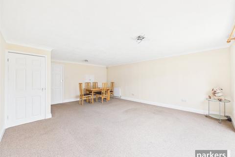 undefined, Luscombe Close, Reading RG4